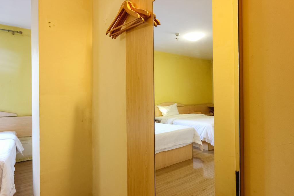 7Days Inn Premium Guangzhou Tianhe West Tiyu Road Subway Station Bagian luar foto