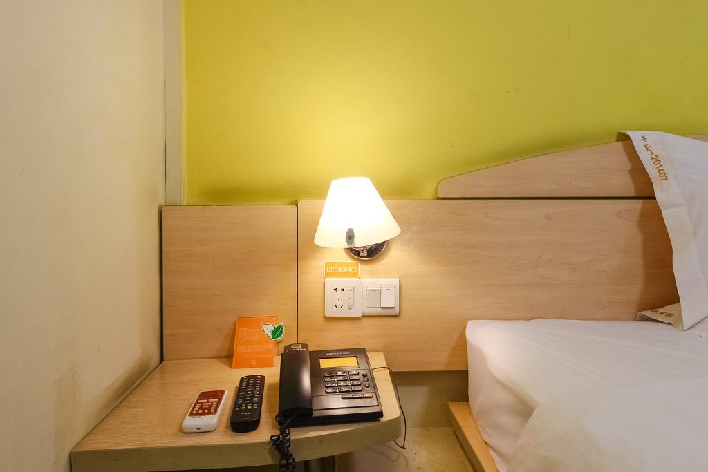 7Days Inn Premium Guangzhou Tianhe West Tiyu Road Subway Station Bagian luar foto