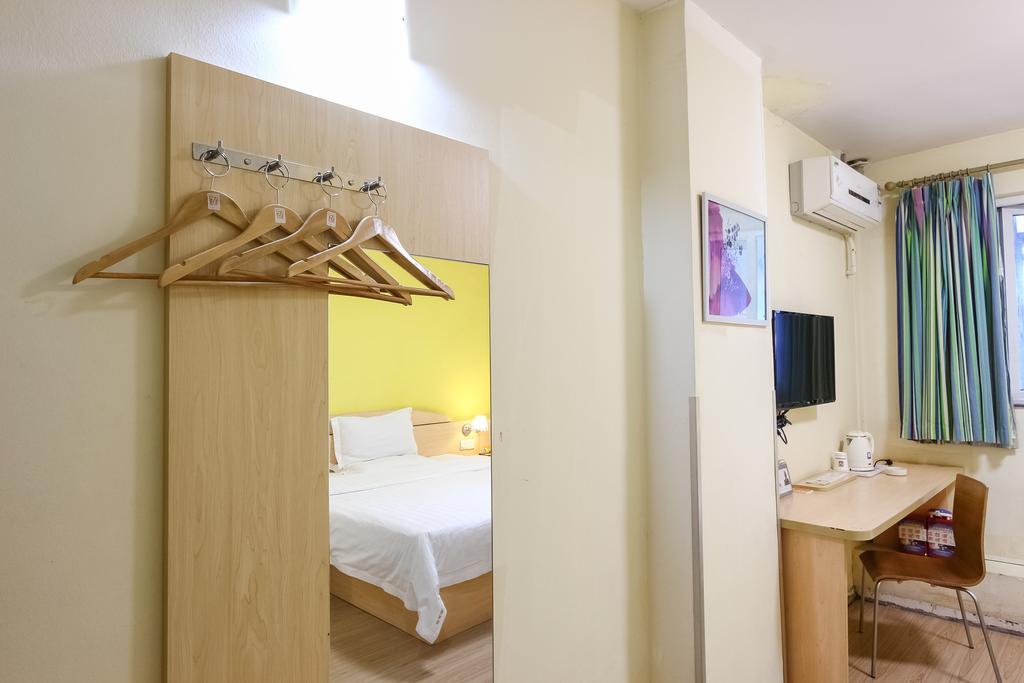 7Days Inn Premium Guangzhou Tianhe West Tiyu Road Subway Station Bagian luar foto